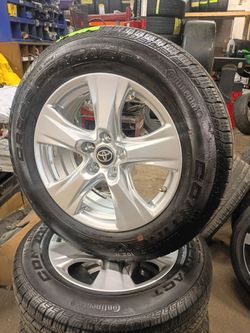 TOYOTA RAV4 RIMS ON 225 65 17s