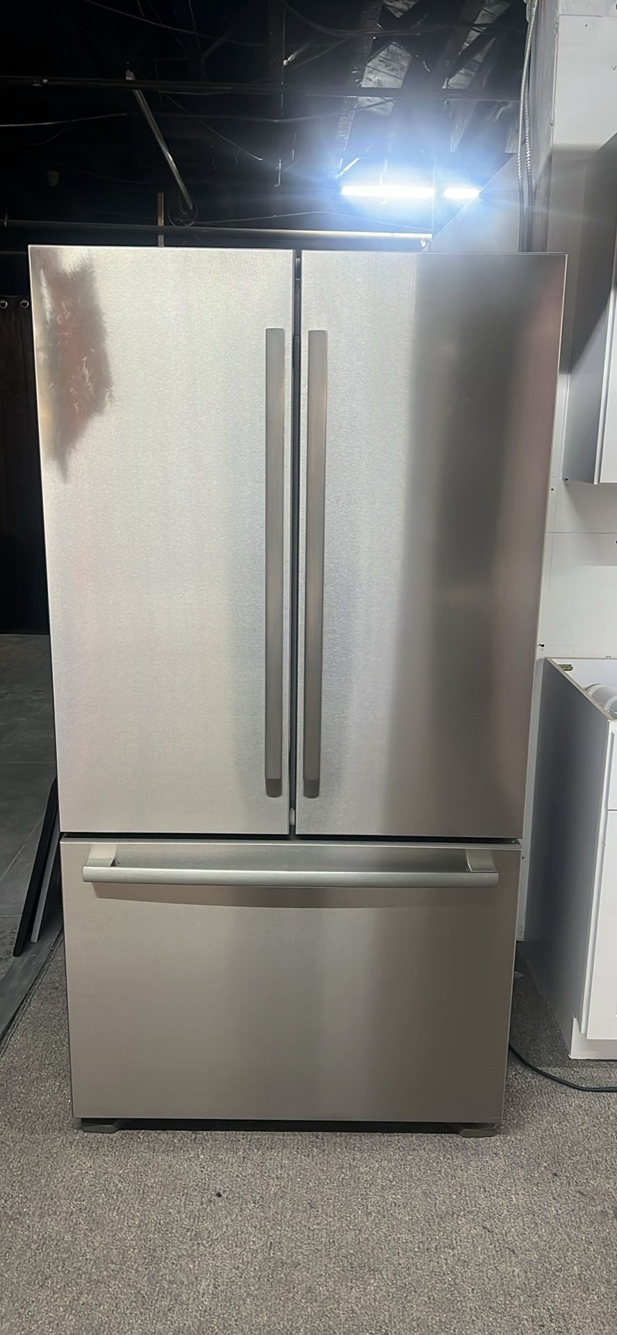 36”in Wide Counter Depth BOSCH Frige 2  Months Use Like New Perfect Working 