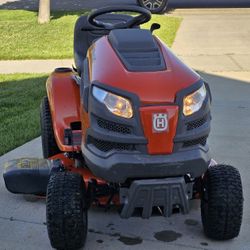 2024 Husqvarna riding mower - $1,700 (West end