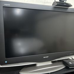 32 Inch TV
