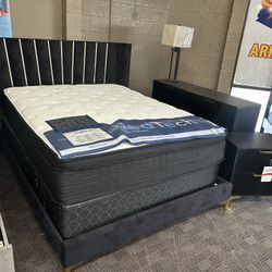 Black And Gold Bedroom Set 