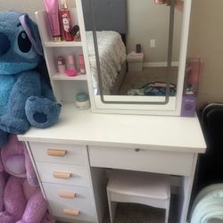 Vanity 