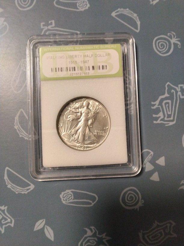 1941 s Walking Liberty 1/2 Dollar