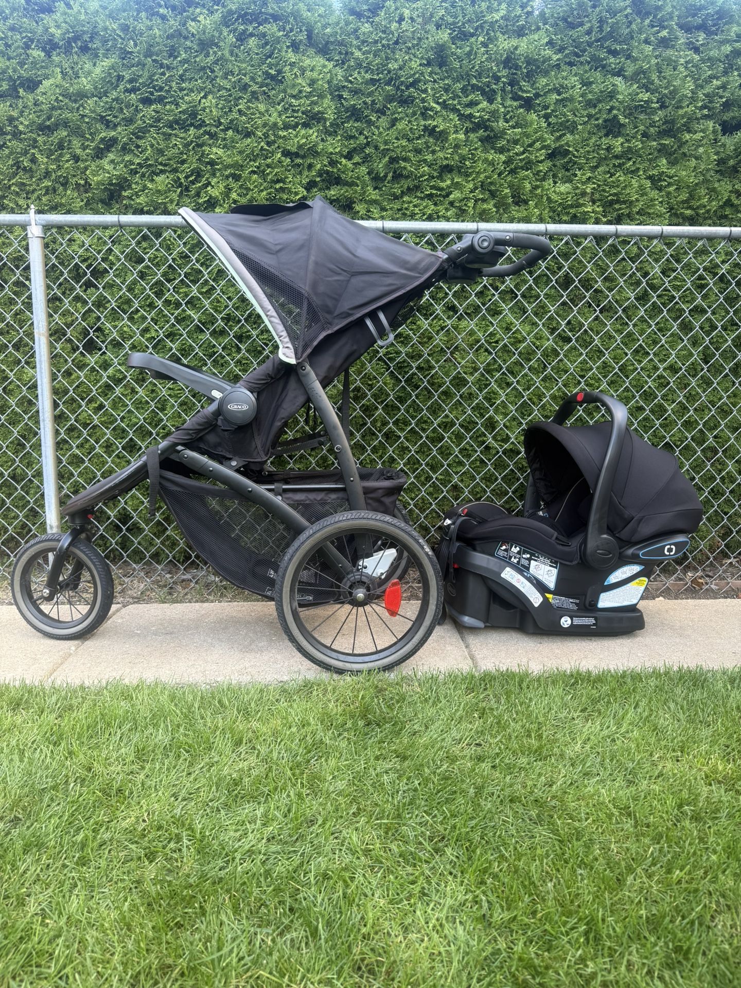 Graco Jogger Stroller With Carseat