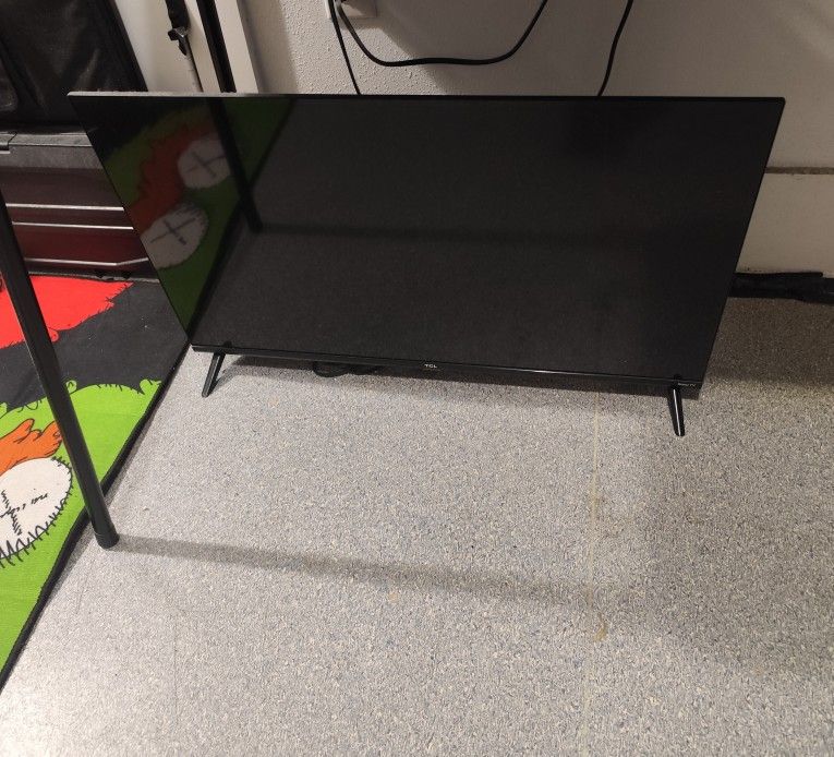 Almost New 32 Inch 4k Smart Tv