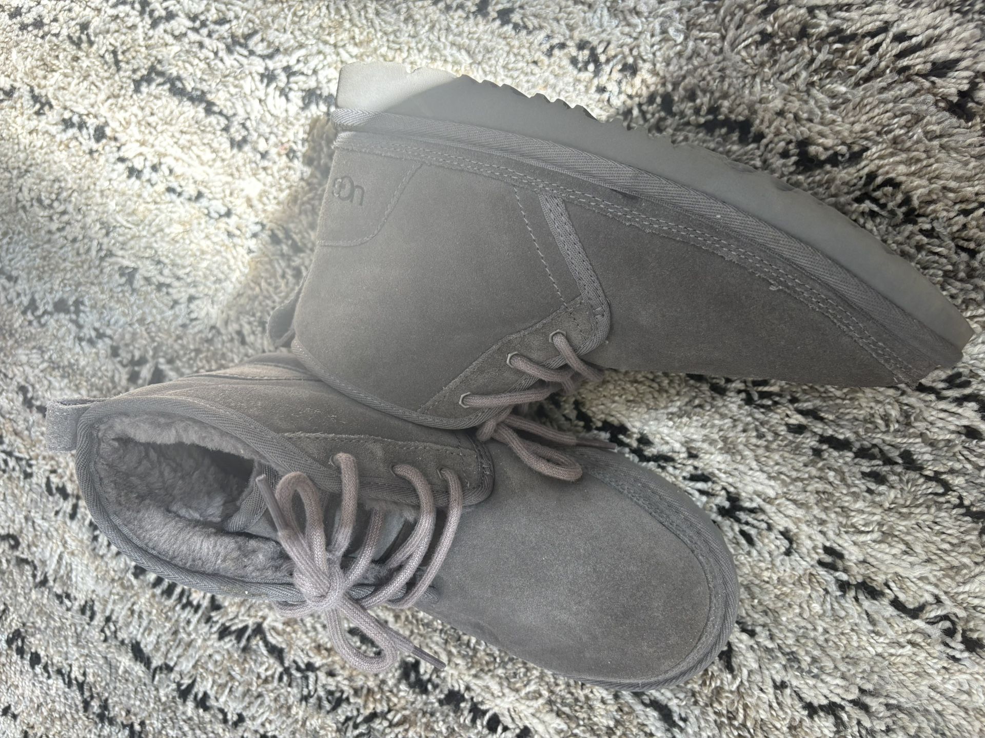 Boy uggs