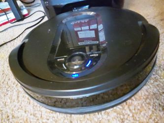 Shark Robotic Self Emptying Vacume 