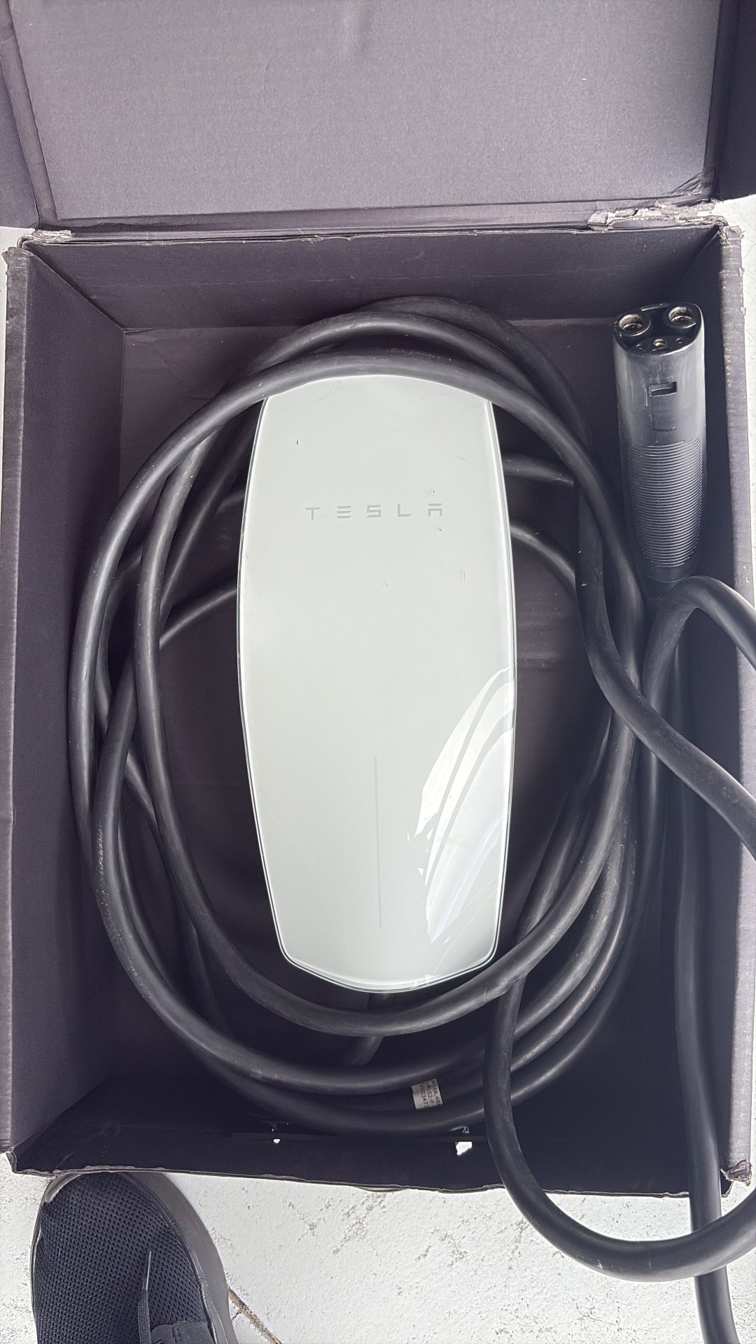 Tesla charger - Wall  Connector 