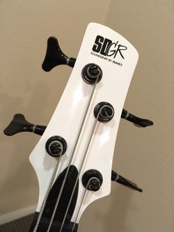 Srx2ex2 2024 ibanez bass