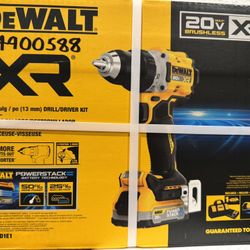 Dewalt Drill/Driver Kit DCD800D1E1