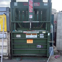 Compactor/ Baler 