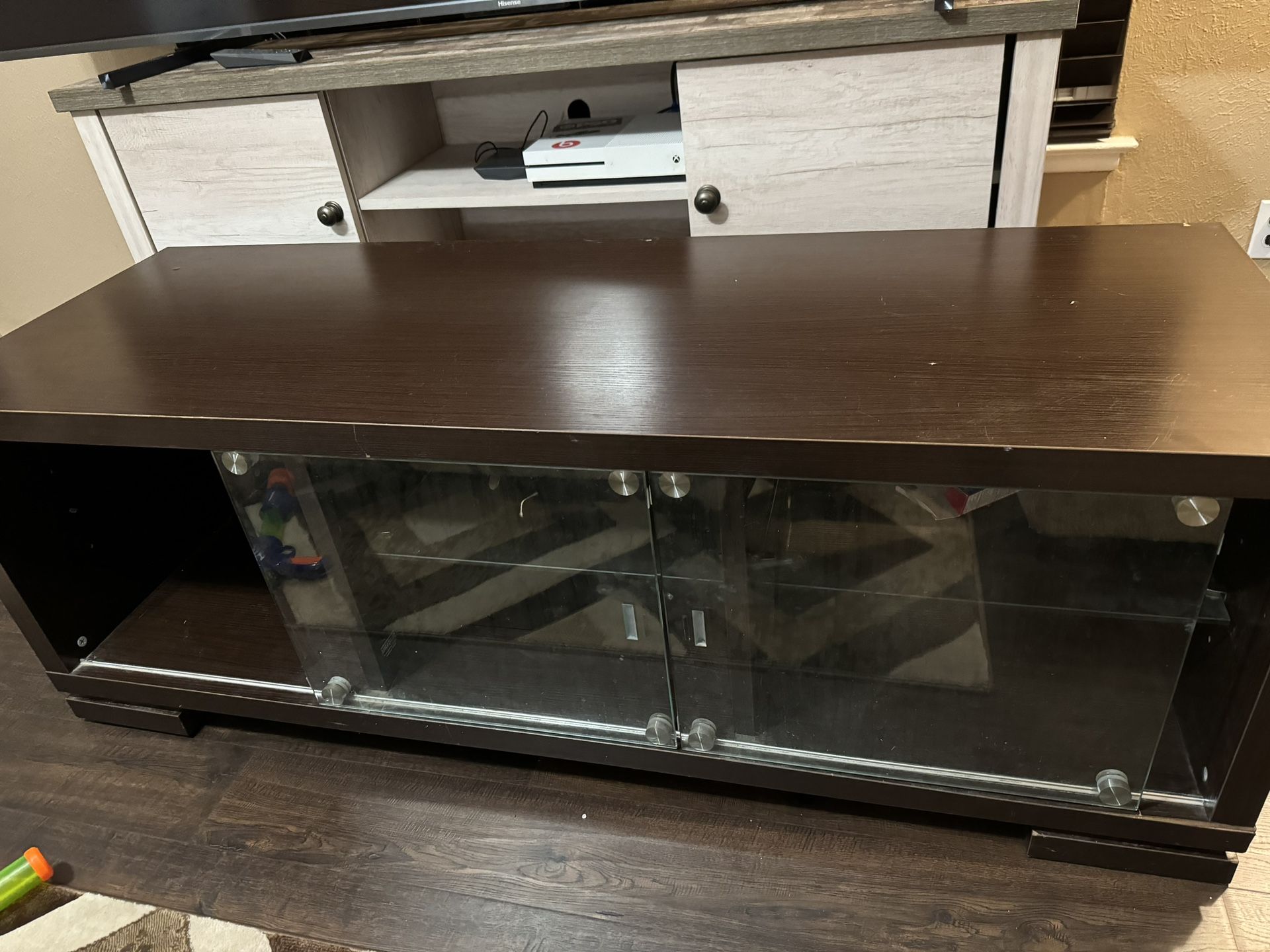 Nice And Sturdy Tv Stand