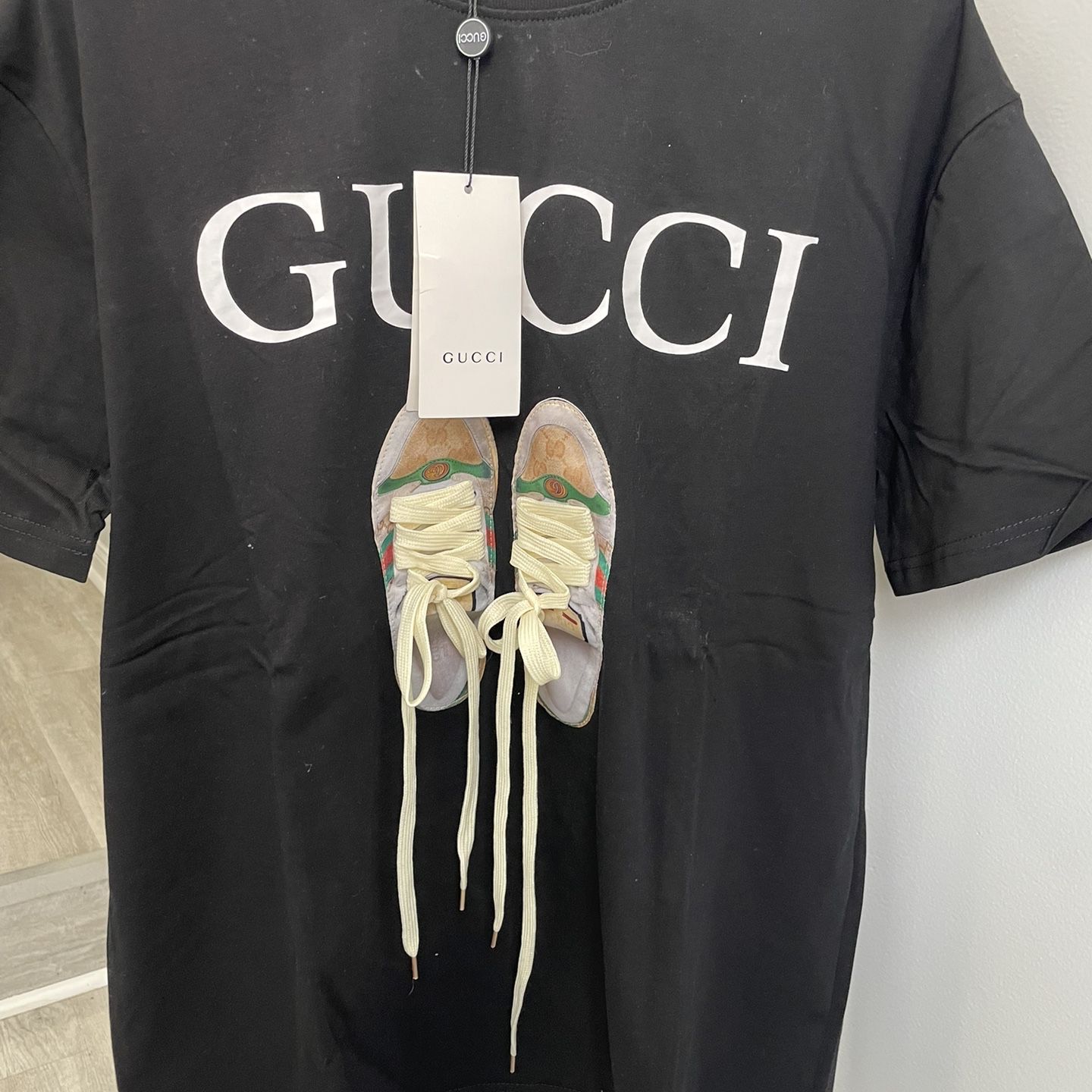 Gucci T-shirt for Sale in Chicago, IL - OfferUp