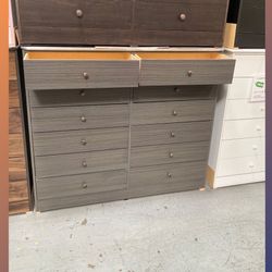 Dresser/ Twelve drawers dresser