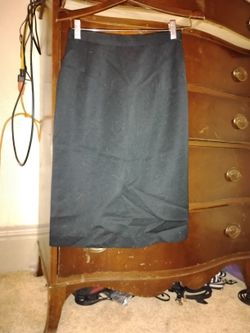 Vintage Knee Length Pencil Skirt. 