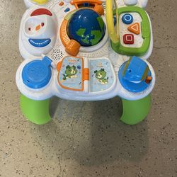 Toddle Fisher price Learning toy - 2 Languages 