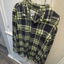 Men’s flannel  Shirts 2X… There’s One Large