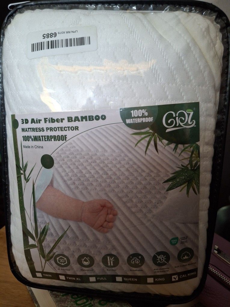 3D Air fiber bamboo mattress protector Cal King $20.00 Brand new