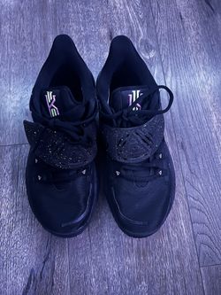Kyries Basketball Shoes (Size 8)