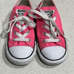 Girls Hot Pink Converse ALLSTARS Chuck Taylor Size 8 Laces