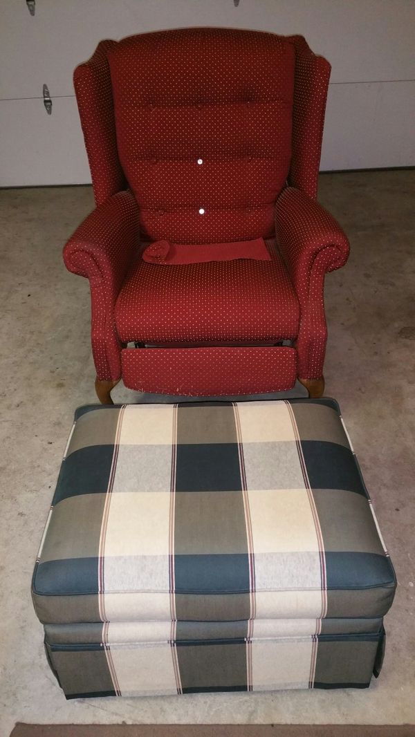 Beautiful Red Chair And Green Ottoman For In Oceanside Ca Beautiful Red Chair And Green Ottoman For In Oceanside Ca Offerup