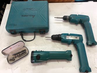 Makita drills & flashlight