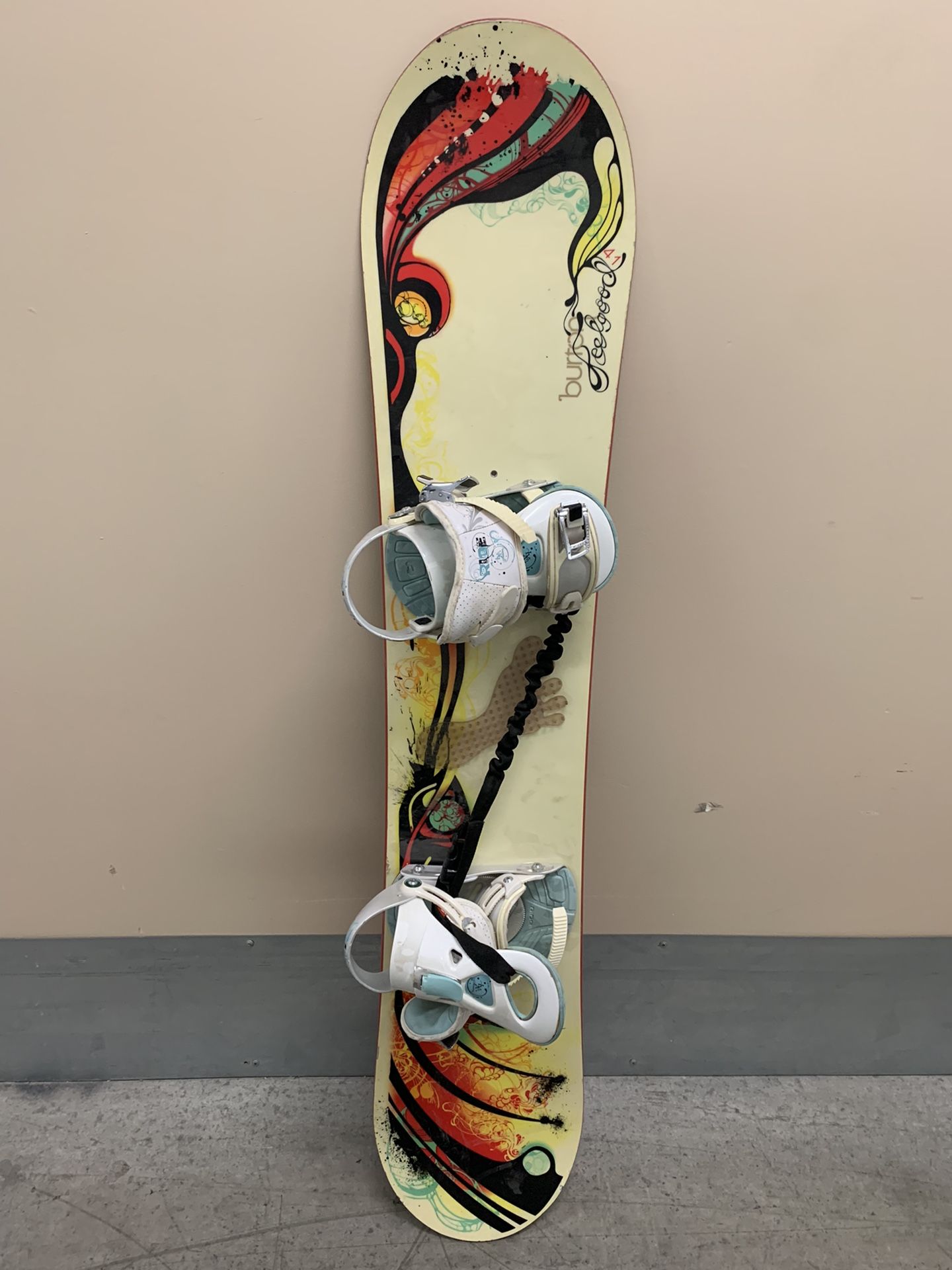 BURTON FEELGOOD WOMEN SNOWBOARD 41 141cm & RIDE LXH BINDINGS