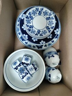 Dish set for 4