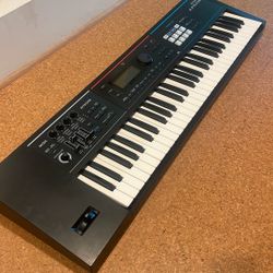 Roland Juno-DS 61