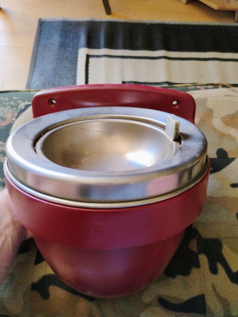 Smoking Area/ Shop Size Ash Tray