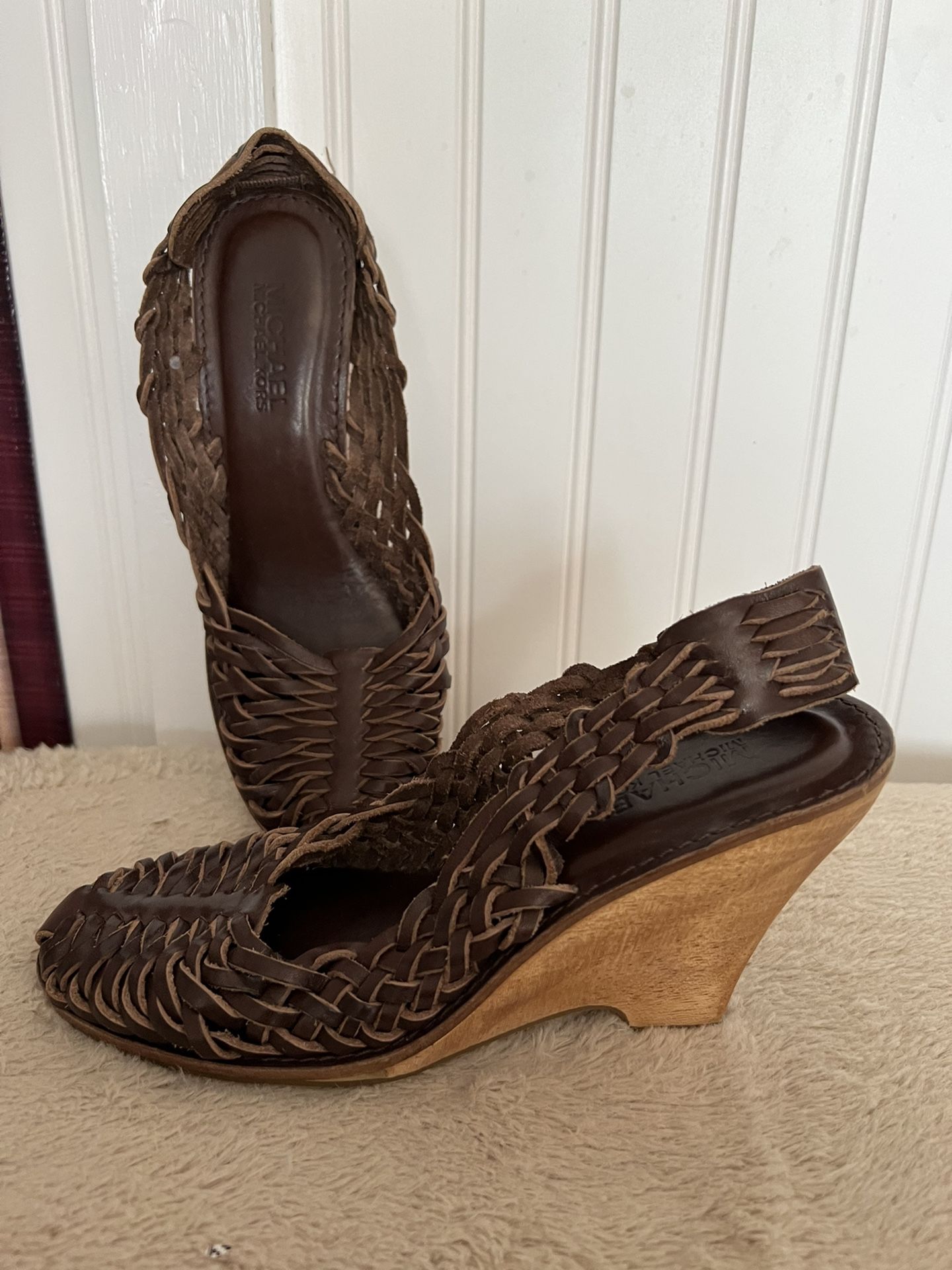 Michael Kors Huarache Slingback Wedges 5 1/2
