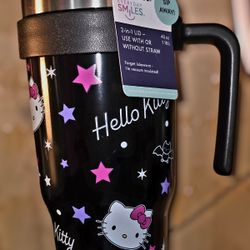 Hello Kitty Zak Designs 40oz Hello Kitty Halloween Straw Handle Tumbler, Double Wall Vacuum
