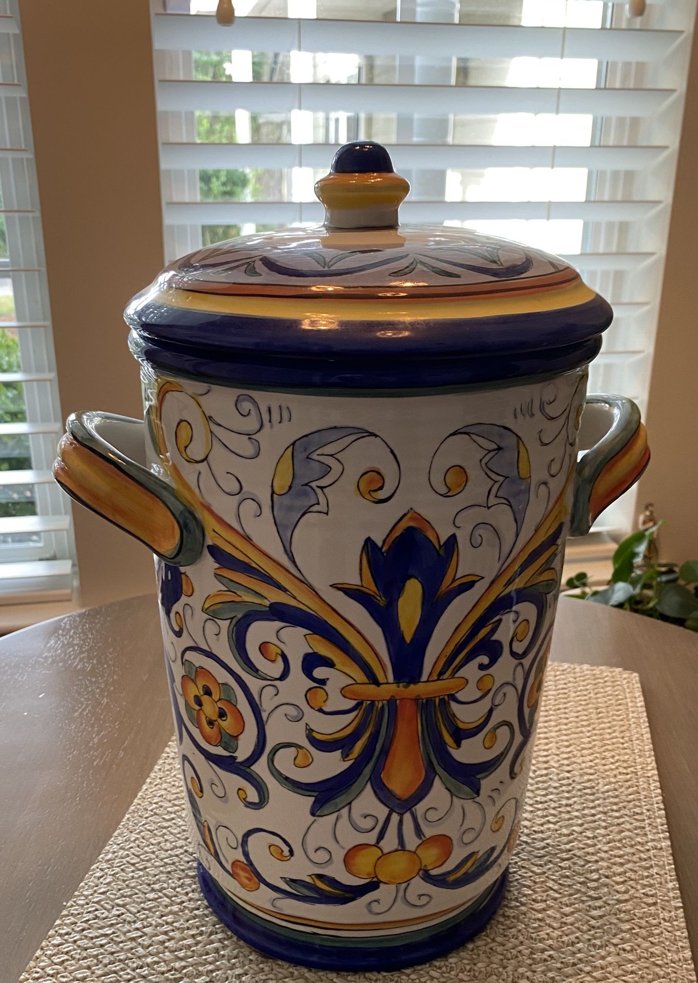 Country French Canister