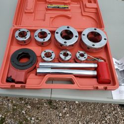Ratcheting Pipe Threader 3/8 - 2"