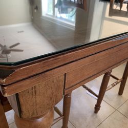 Very Nice Solid Pine Dinner Table, Excellent Condition 