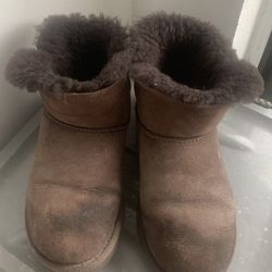 UGG ANKLE BOOTS