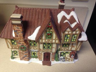 1998 dickens collectiable light up antique house