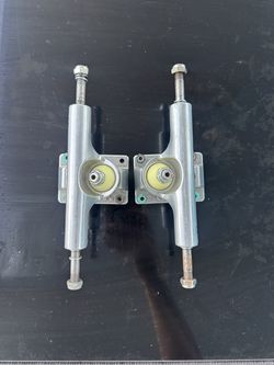 Ace Trucks 22 skateboarding