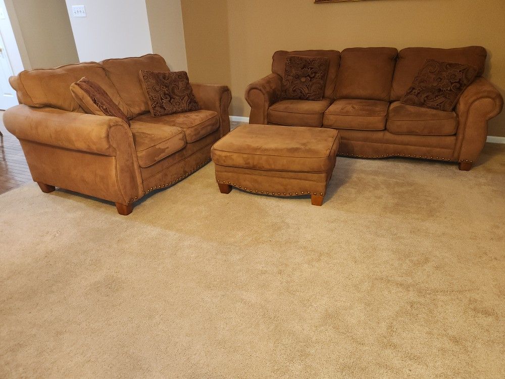 Earth Sofa, Loveseat, And Ottoman Set
