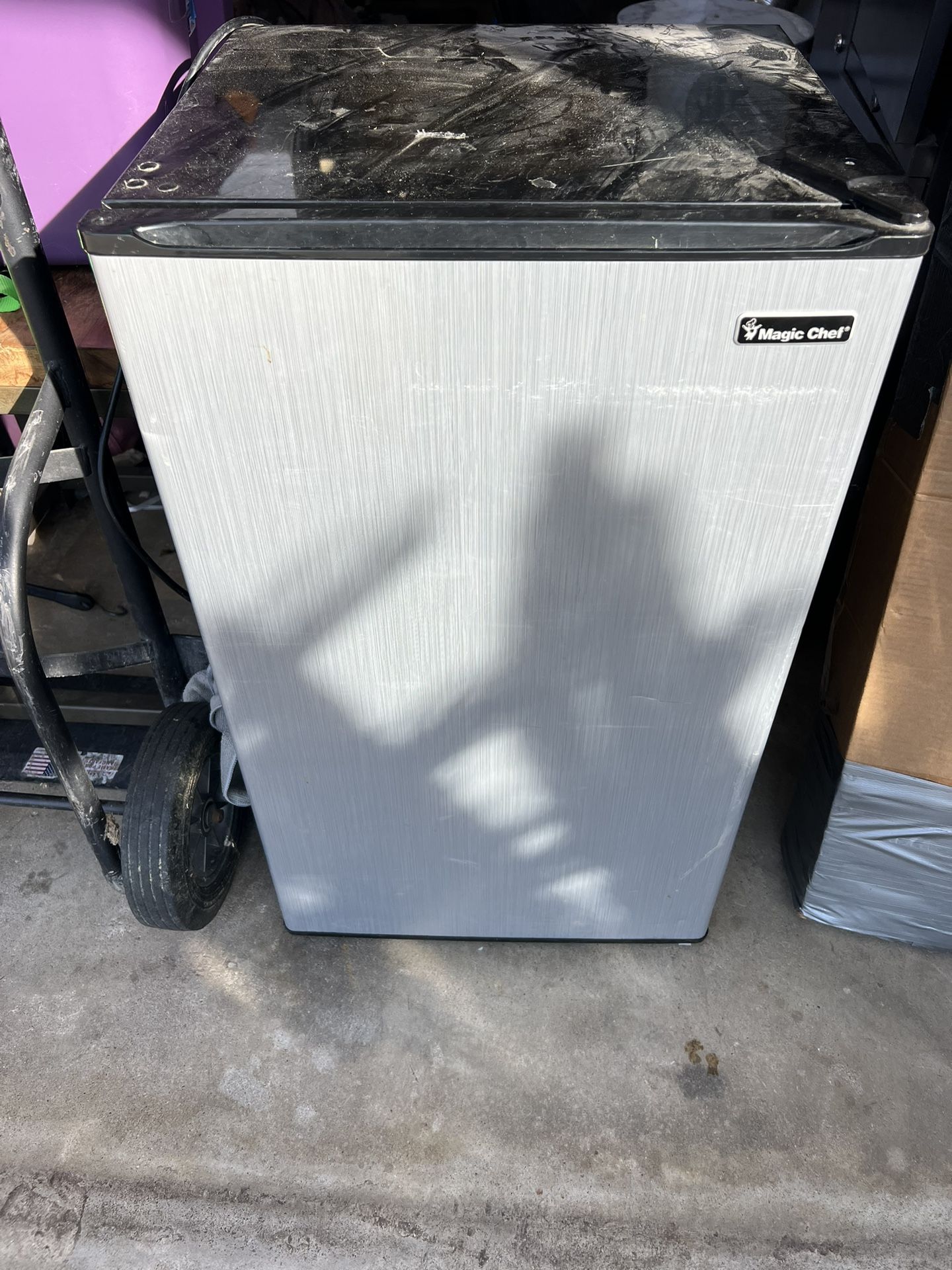 Magic Chef Mini Fridge