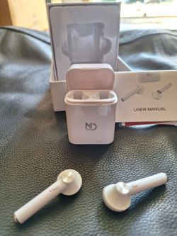Ear Buds New In Box 2 For $5