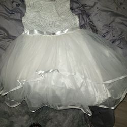 Girls Size 12  Wedding /Formal Dress.