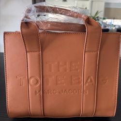 Marc Jacob’s The Tote Bag/ Purse