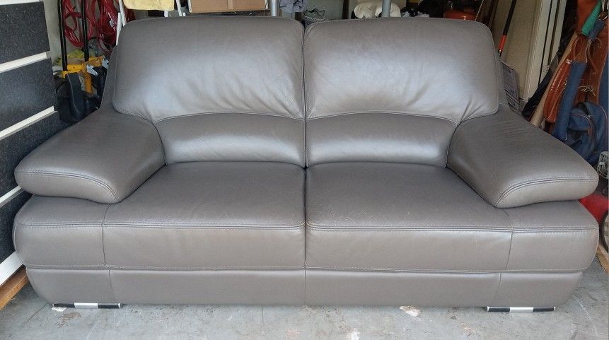 Leather Couch/ Love Seat Sofa