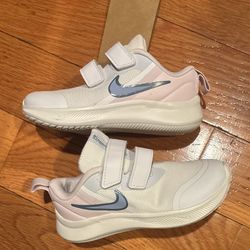 Toddler Nike Shoe