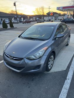 2012 Hyundai Elantra