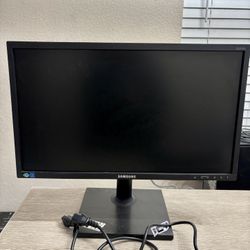 SAMSUNG COMPUTER MONITOR 22”