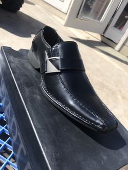 Men’s dress shoes