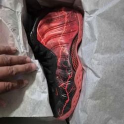 Nike foamposite one "stranger things collab  limited"...size 11 in men "collectable