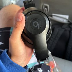 Beats Solo 4 Bluetooth Wireless On-Ear Headphones